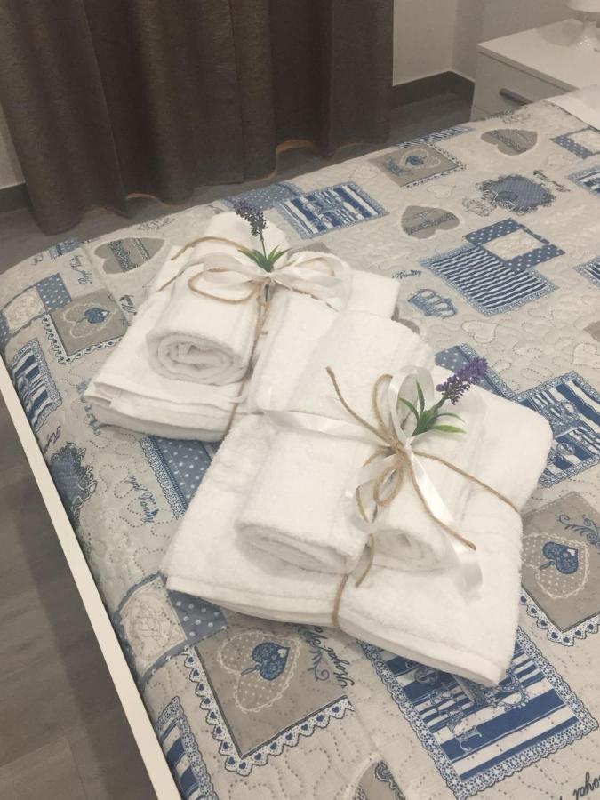 B&B A Casa Di Papi Лизано Екстериор снимка