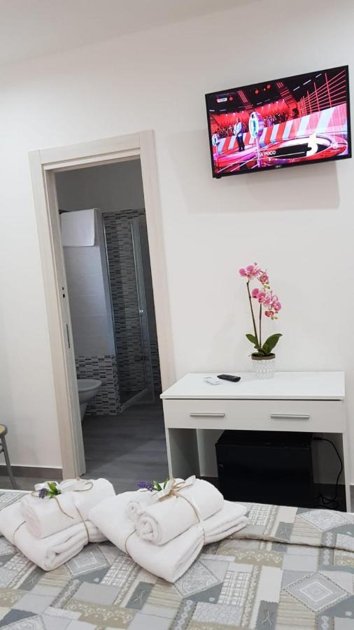 B&B A Casa Di Papi Лизано Екстериор снимка