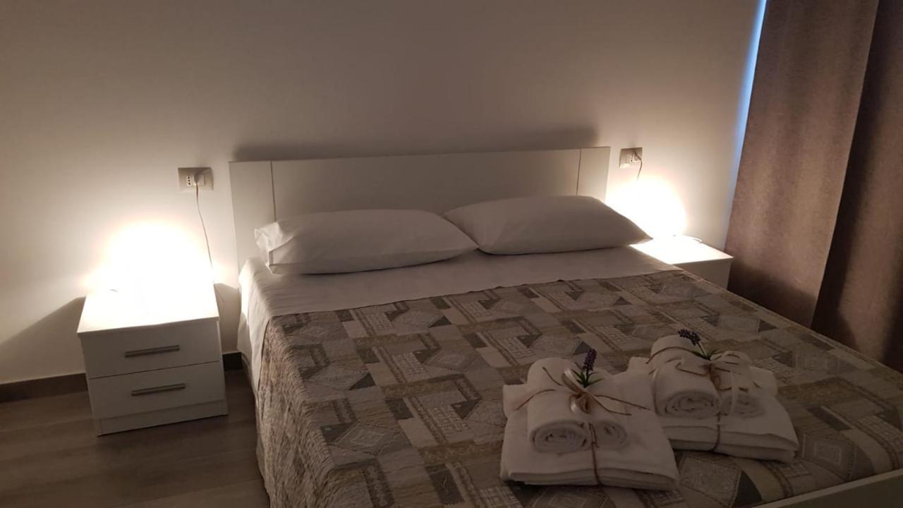 B&B A Casa Di Papi Лизано Екстериор снимка