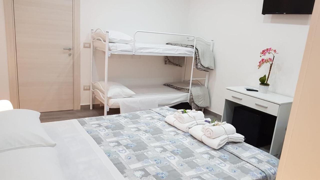 B&B A Casa Di Papi Лизано Екстериор снимка