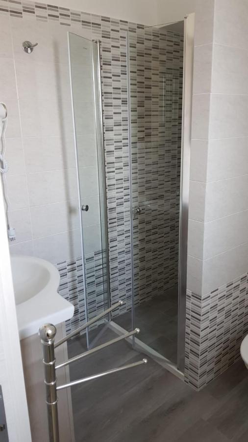 B&B A Casa Di Papi Лизано Екстериор снимка