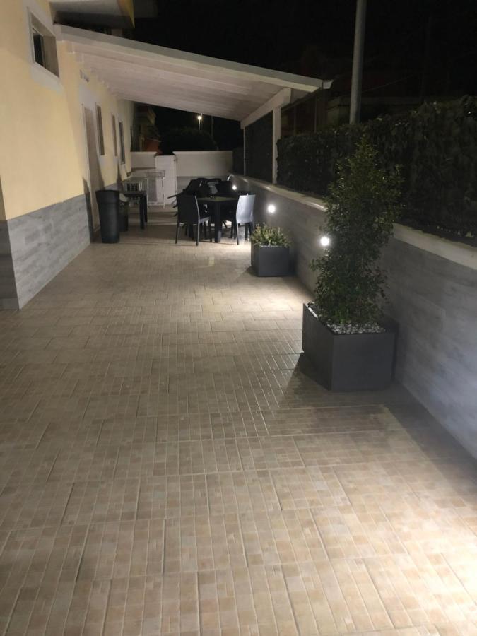 B&B A Casa Di Papi Лизано Екстериор снимка